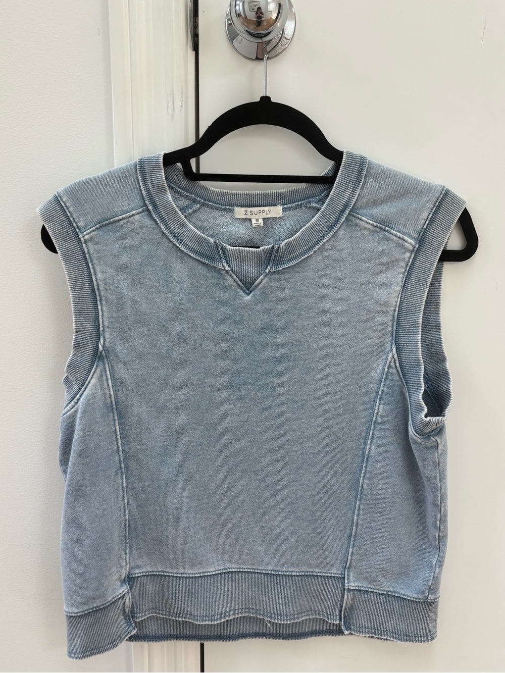 Z Supply Women’s Washed Blue Sleeveless Sweater Muscle Tank size M